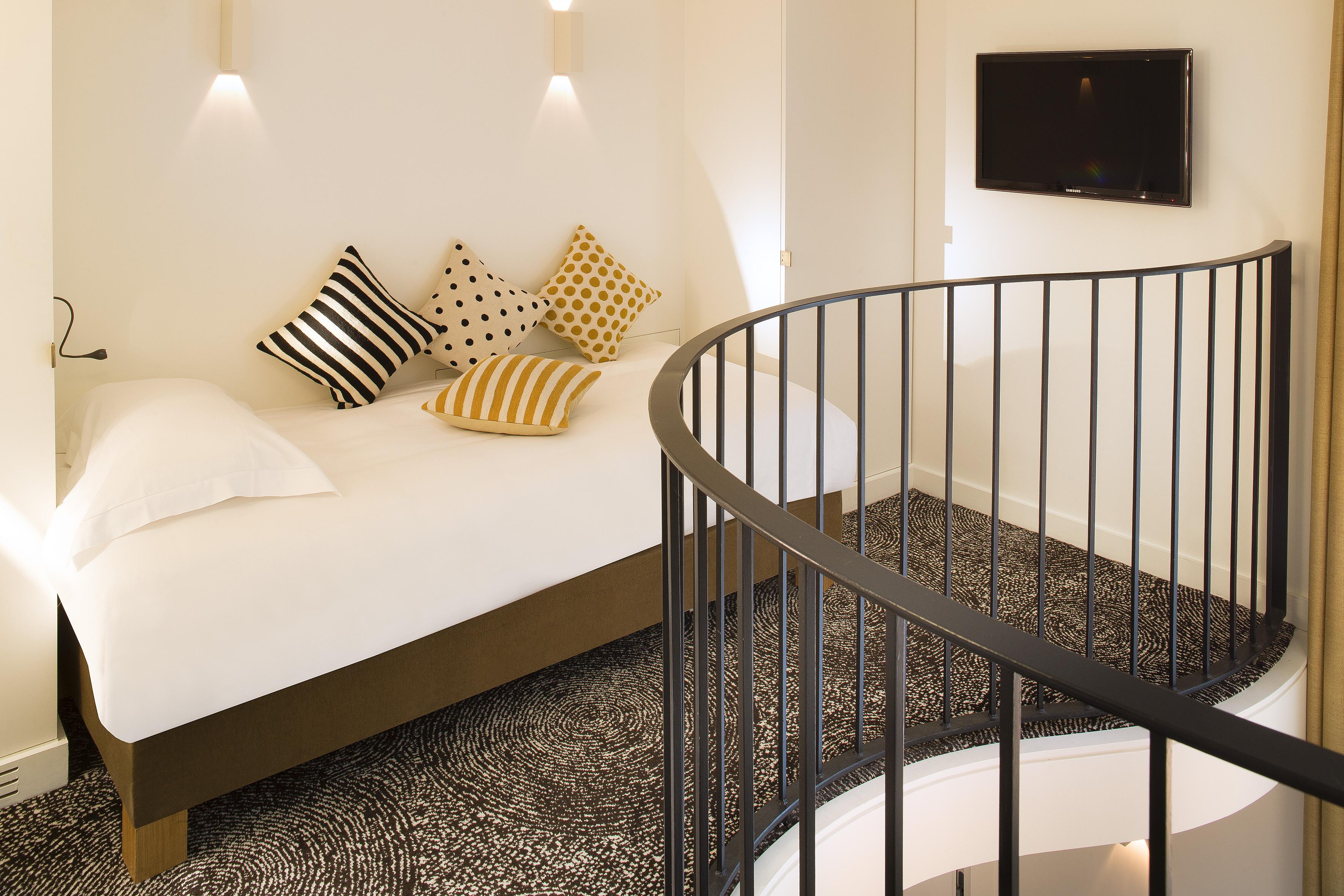 Hotel Marignan Champs-Elysees Παρίσι Εξωτερικό φωτογραφία